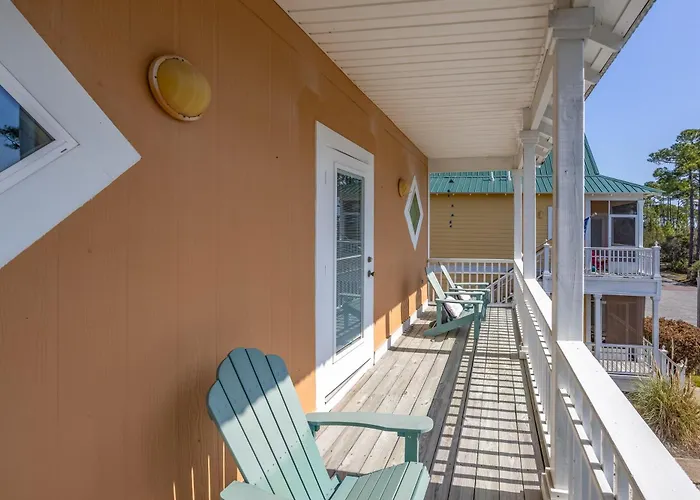 Captain's Chair 18a By Pkrm Apartment Pensacola
